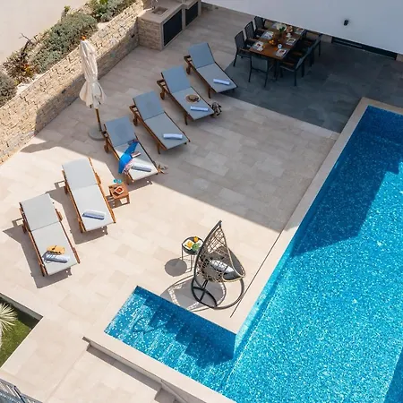 Luxury Black Pearl With Pool * Trogir
