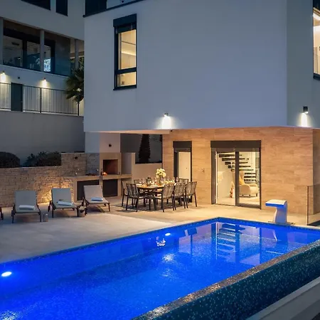 Luxury Black Pearl With Pool * Trogir