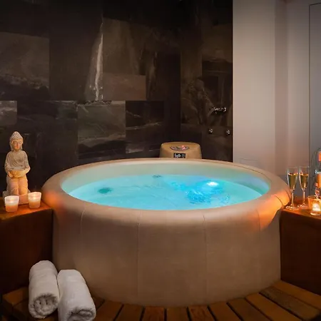 Luxury Black Pearl With Pool Villa Trogir